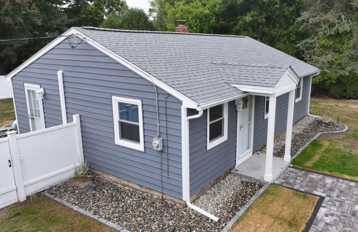 Trusted Vinyl Siding Contractors | Advantage Contracting